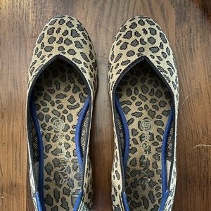 Rothys size 8.5 leopard flat , good condition